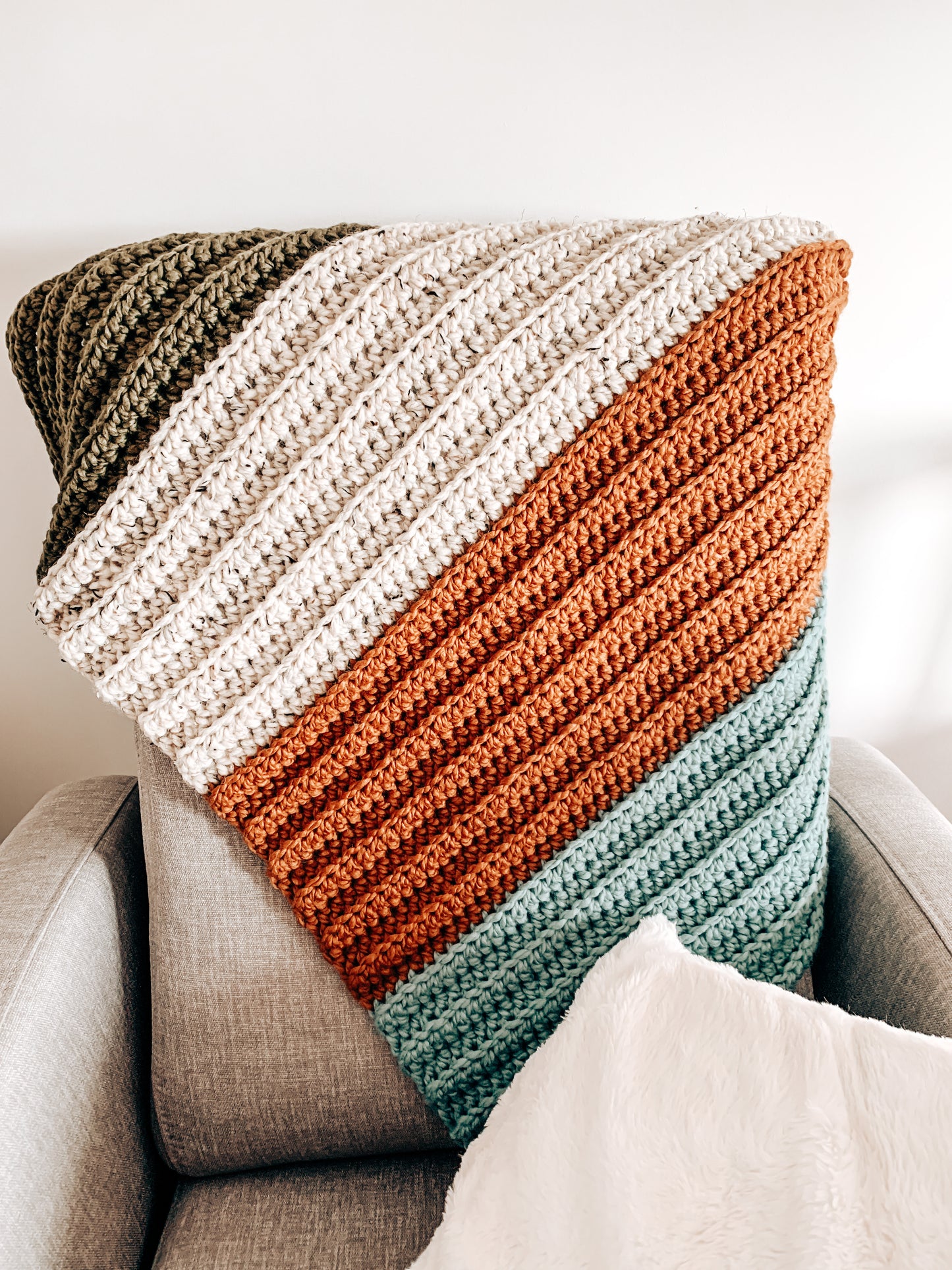 Colorblock Blanket – Crochet Pattern
