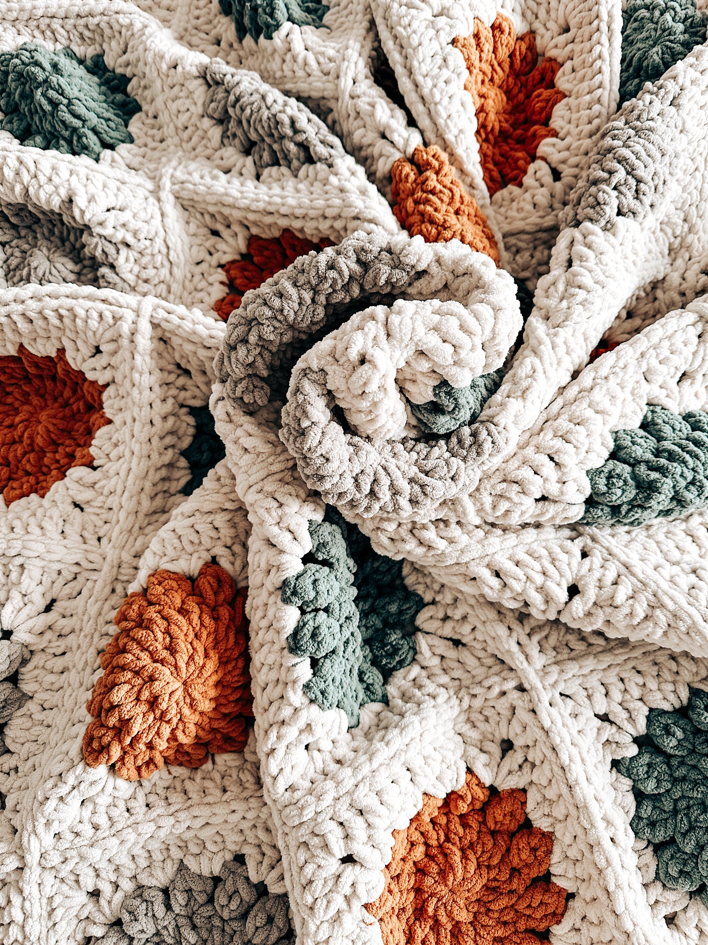 Winter Blossom Blanket - Crochet Pattern