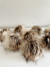 Load image into Gallery viewer, Macchiato – Faux Fur Pom
