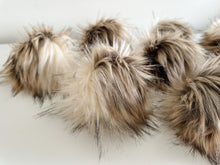 Load image into Gallery viewer, Macchiato – Faux Fur Pom
