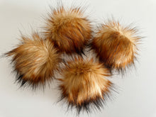 Load image into Gallery viewer, Caramel – Faux fur pompom
