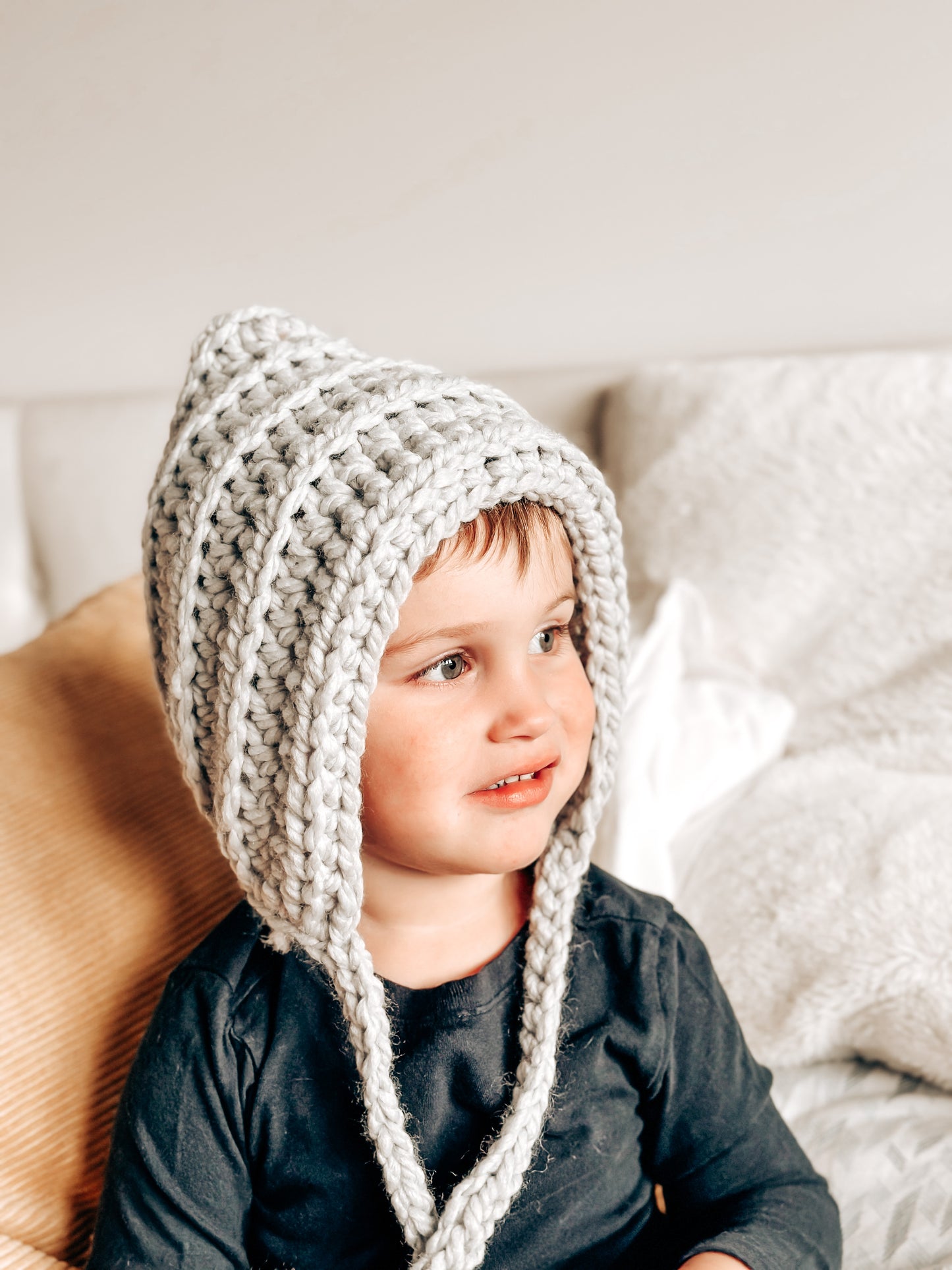 Costa Bonnet – Crochet Pattern (3 different yarn weights, 4 sizes!)