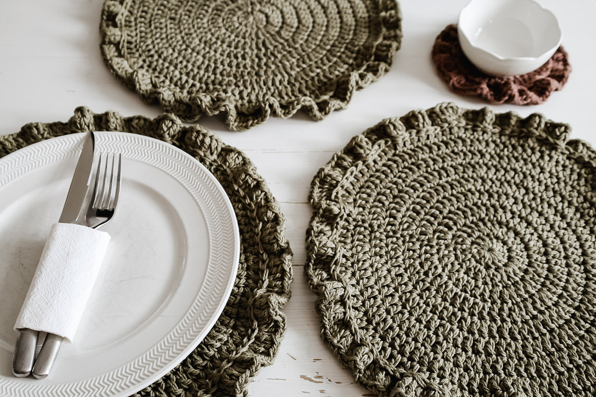 Ruffle Placemats & Coasters Crochet Pattern CJ Dsgn