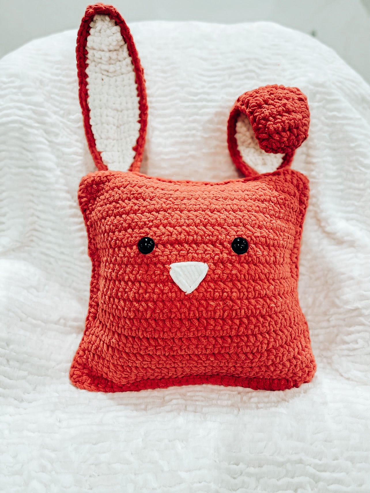 Sweet Bunny Crochet Pattern - Medium size