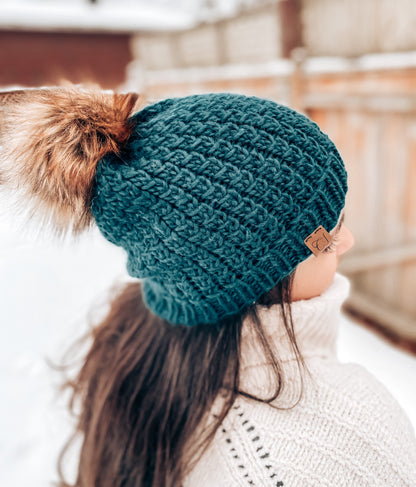 The bulky Crossover hat - Knitting Pattern