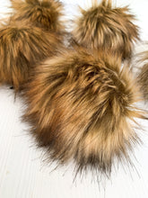 Load image into Gallery viewer, Wolf – Faux fur pompom
