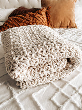Load image into Gallery viewer, Andrea&#39;s Blanket - Crochet Pattern
