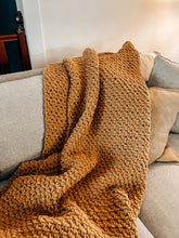 Load image into Gallery viewer, Dani&#39;s Blanket - Crochet Pattern
