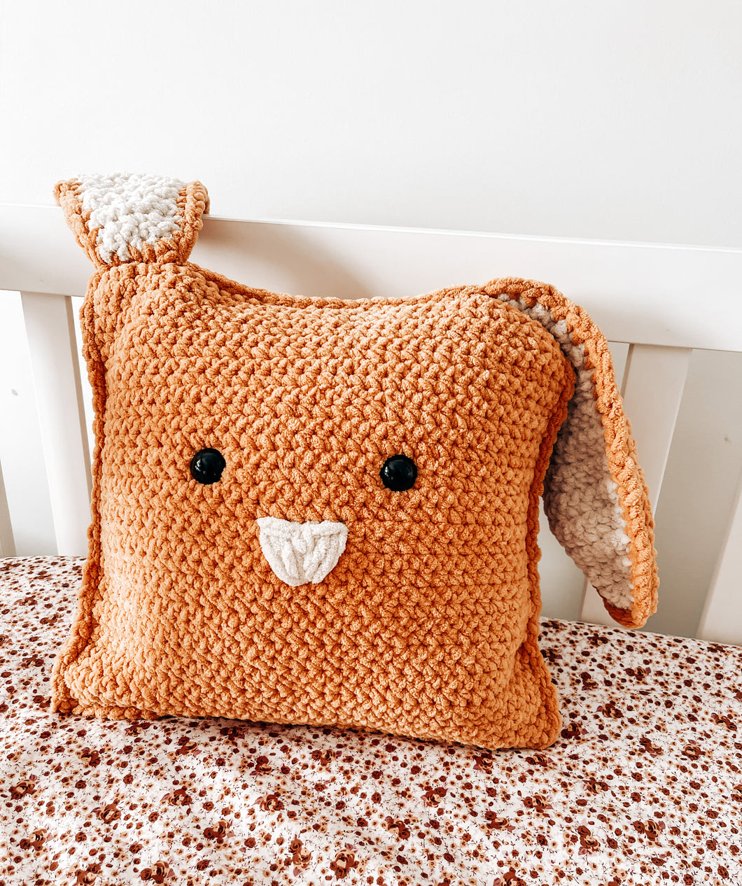 Sweet Bunny Crochet Pattern - Medium size